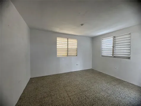 121 Calle Hermandad Interior Guaynabo PR 00965