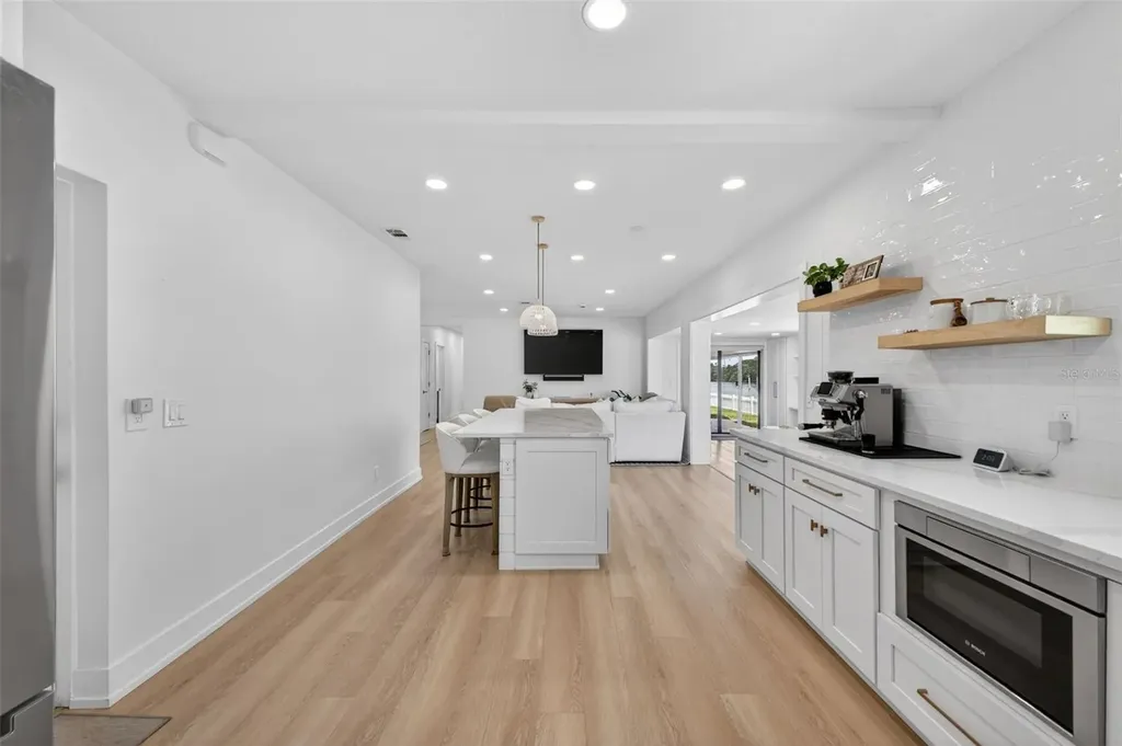 1866 Venetian Point Drive Clearwater FL 33755