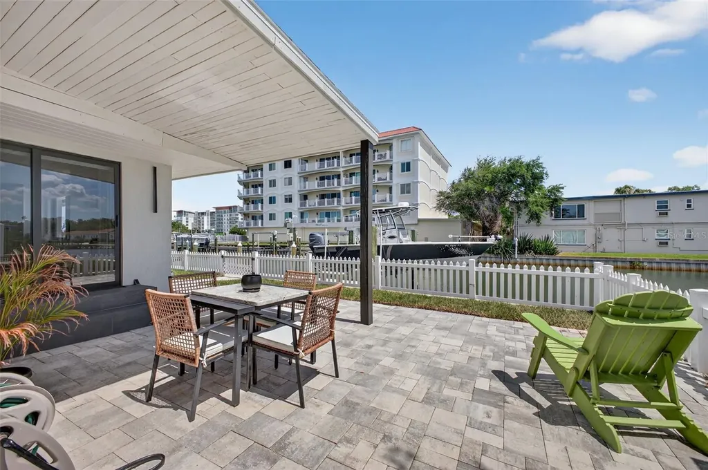 1866 Venetian Point Drive Clearwater FL 33755