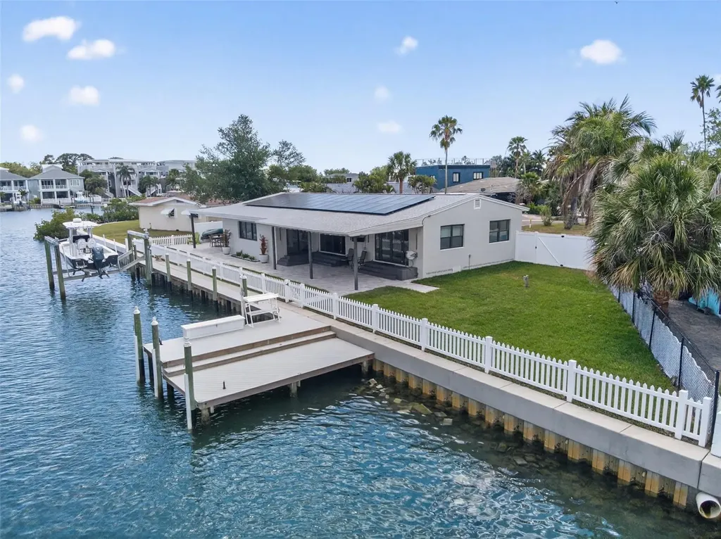 1866 Venetian Point Drive Clearwater FL 33755
