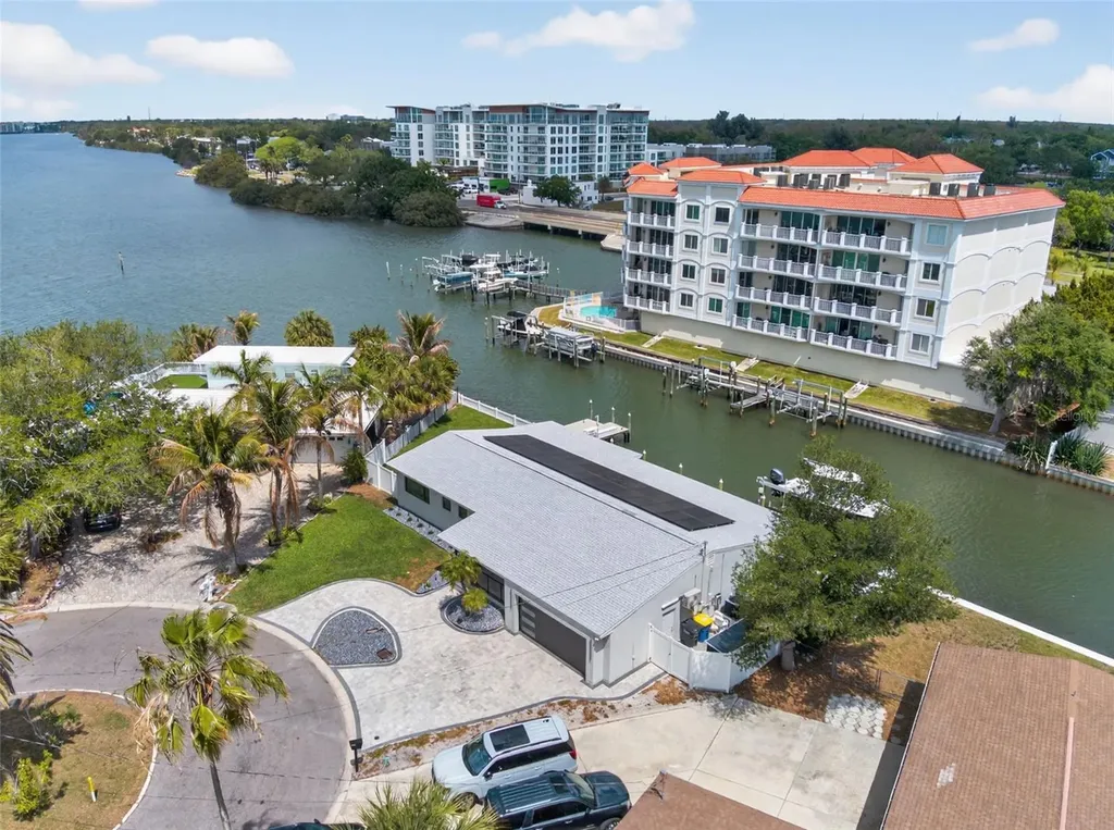 1866 Venetian Point Drive Clearwater FL 33755