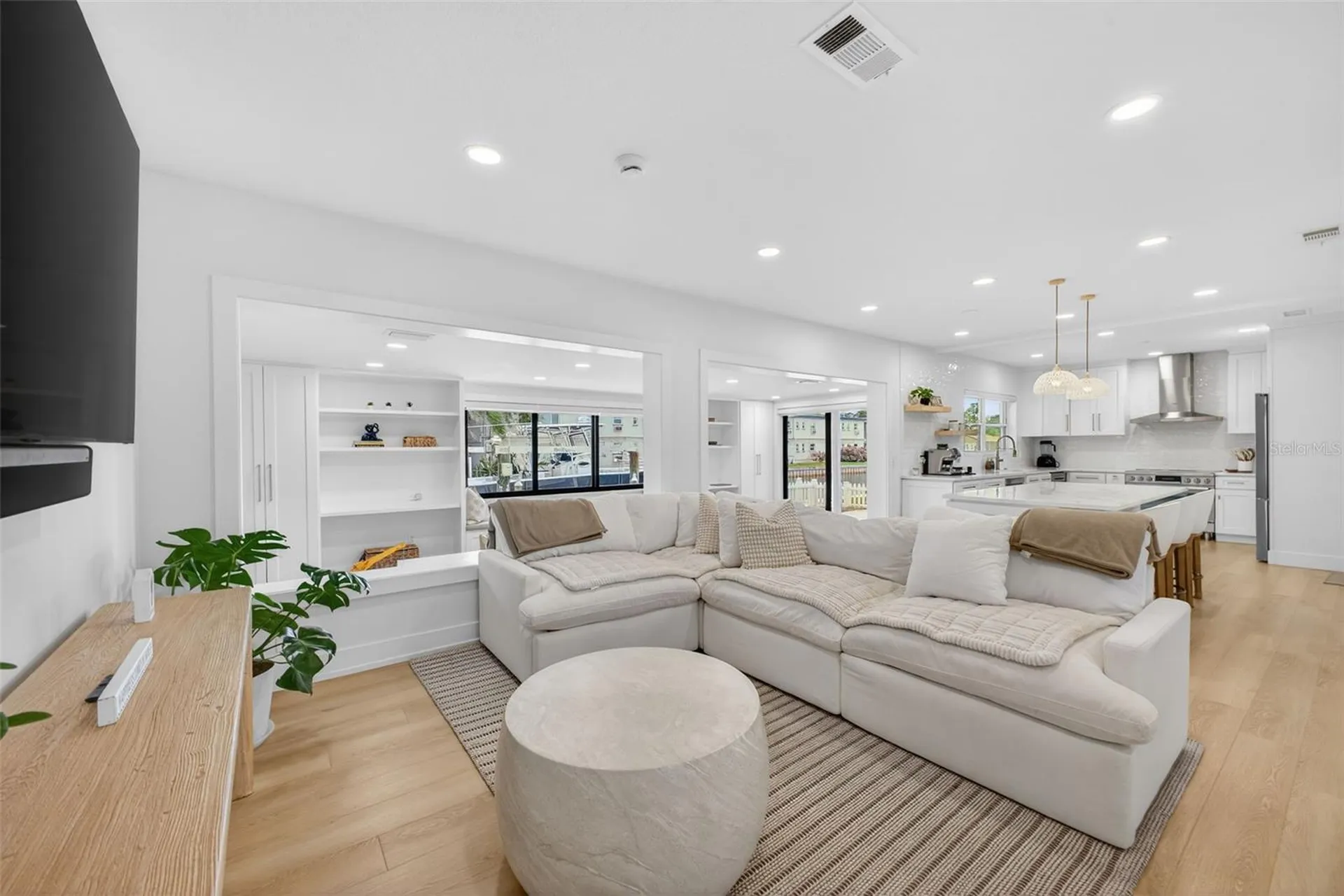 1866 Venetian Point Drive Clearwater FL 33755