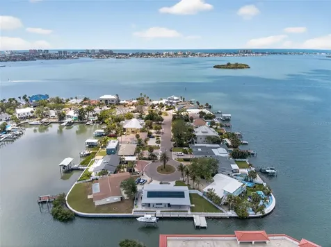 1866 Venetian Point Drive Clearwater FL 33755
