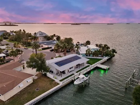 1866 Venetian Point Drive Clearwater FL 33755