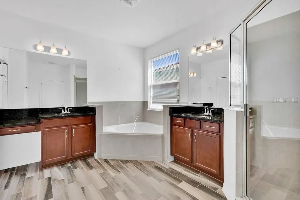 10466 Siddington Drive Orlando FL 32832