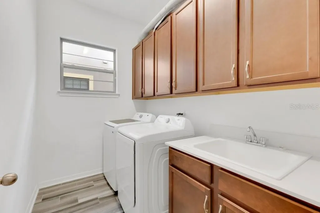 10466 Siddington Drive Orlando FL 32832