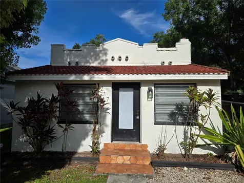 717 Illinois Avenue St Cloud FL 34769