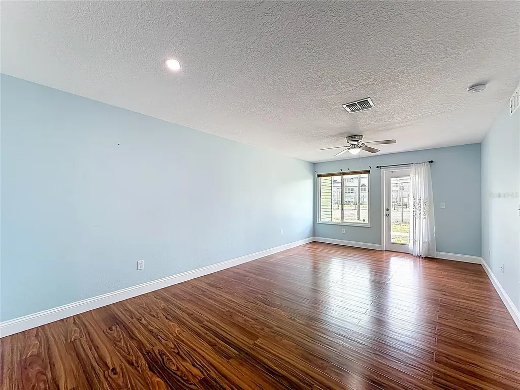 2260 Grenwich Avenue Orlando FL 32817