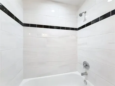 2260 Grenwich Avenue Orlando FL 32817