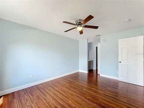 2260 Grenwich Avenue Orlando FL 32817