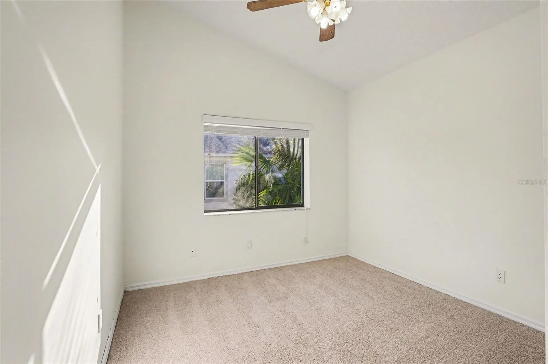 10 Patchogue Lane Palm Coast FL 32164