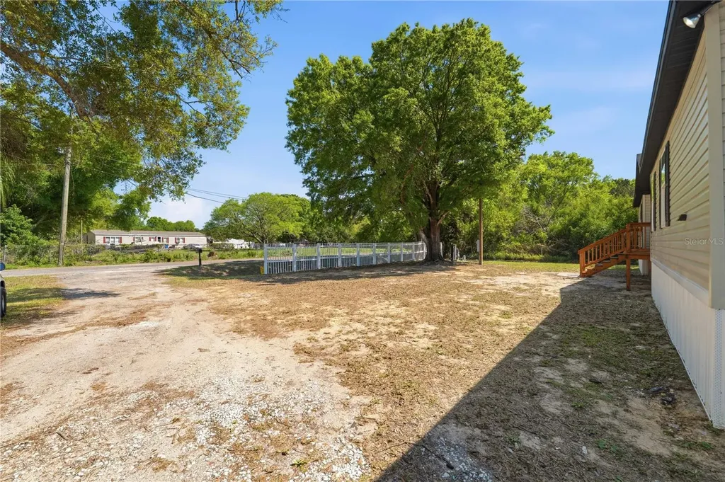 11708 Meadowdale Drive Tampa FL 33625