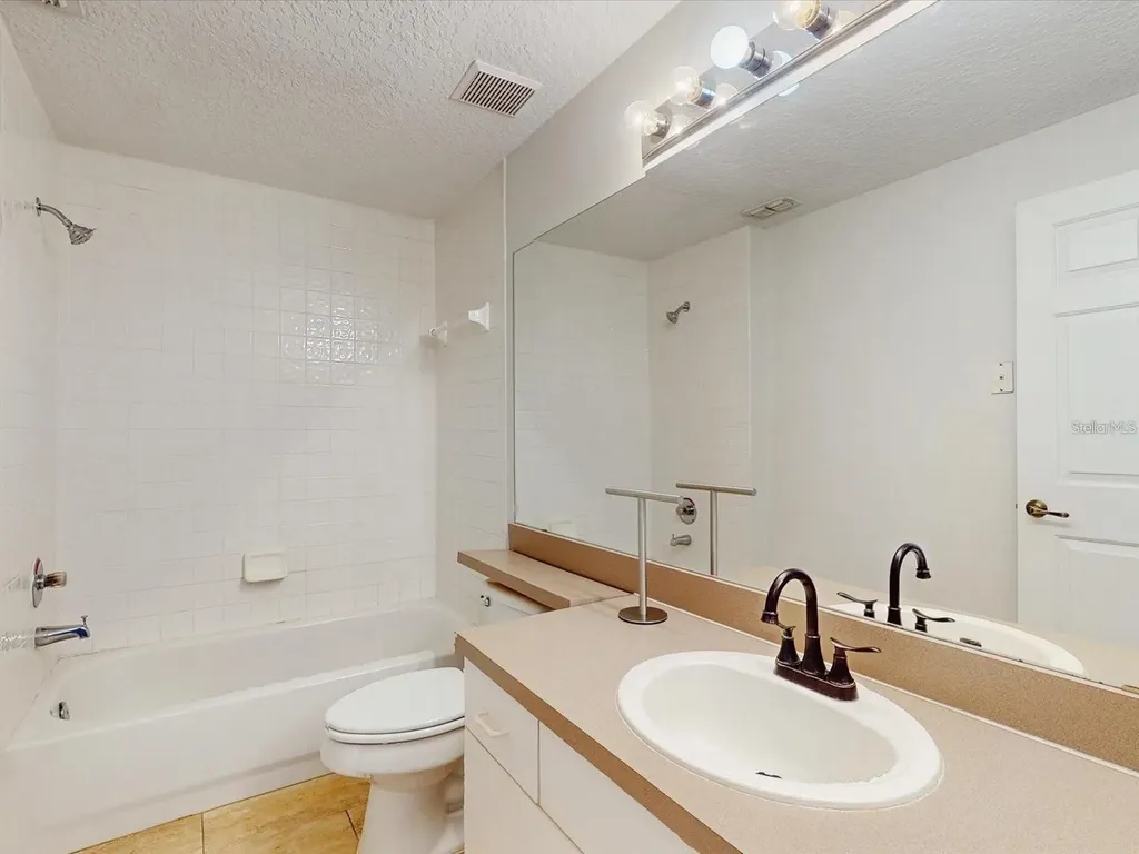5578 Metrowest Boulevard Orlando FL 32811