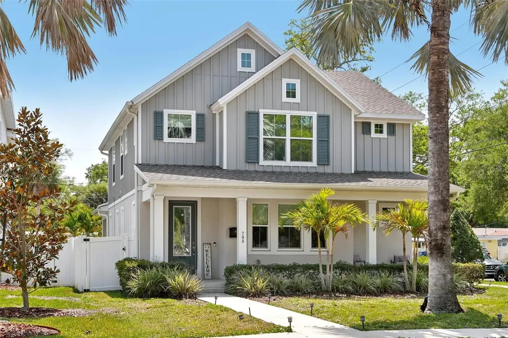 798 46th Avenue N St Petersburg FL 33703