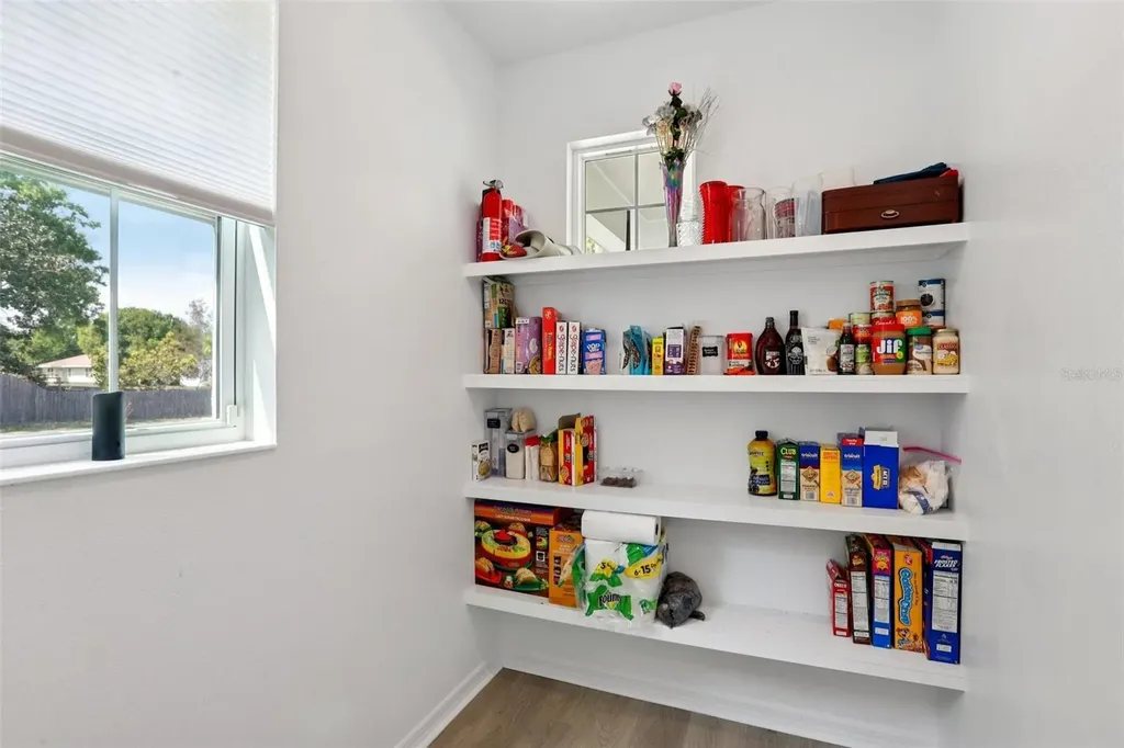 798 46th Avenue N St Petersburg FL 33703