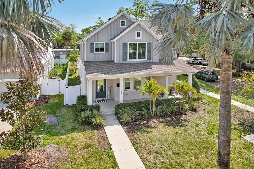 798 46th Avenue N St Petersburg FL 33703