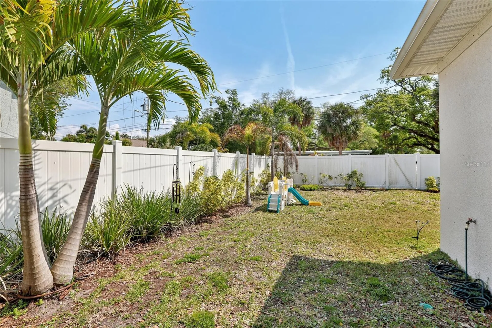 798 46th Avenue N St Petersburg FL 33703