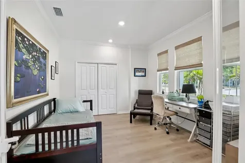 798 46th Avenue N St Petersburg FL 33703
