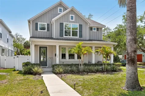 798 46th Avenue N St Petersburg FL 33703