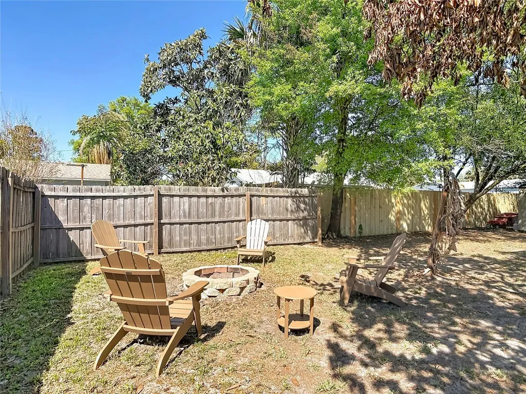 624 W New York Avenue Lake Helen FL 32744