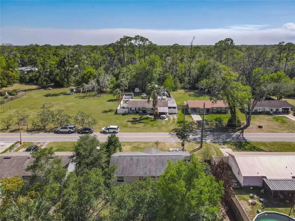 624 W New York Avenue Lake Helen FL 32744