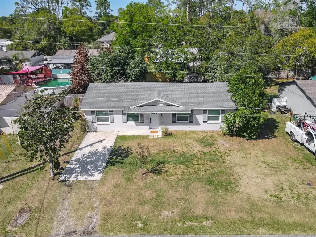 624 W New York Avenue Lake Helen FL 32744