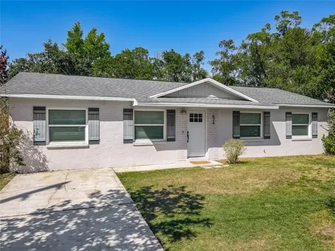 624 W New York Avenue Lake Helen FL 32744