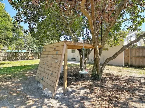 624 W New York Avenue Lake Helen FL 32744