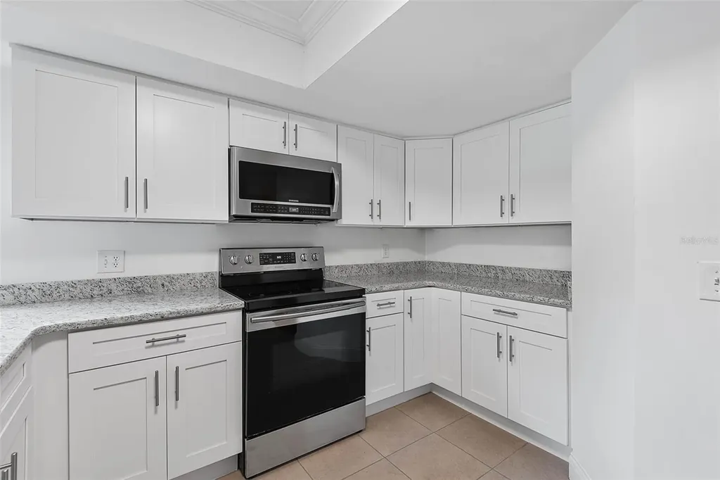 8 Oakmont Court Palm Coast FL 32137