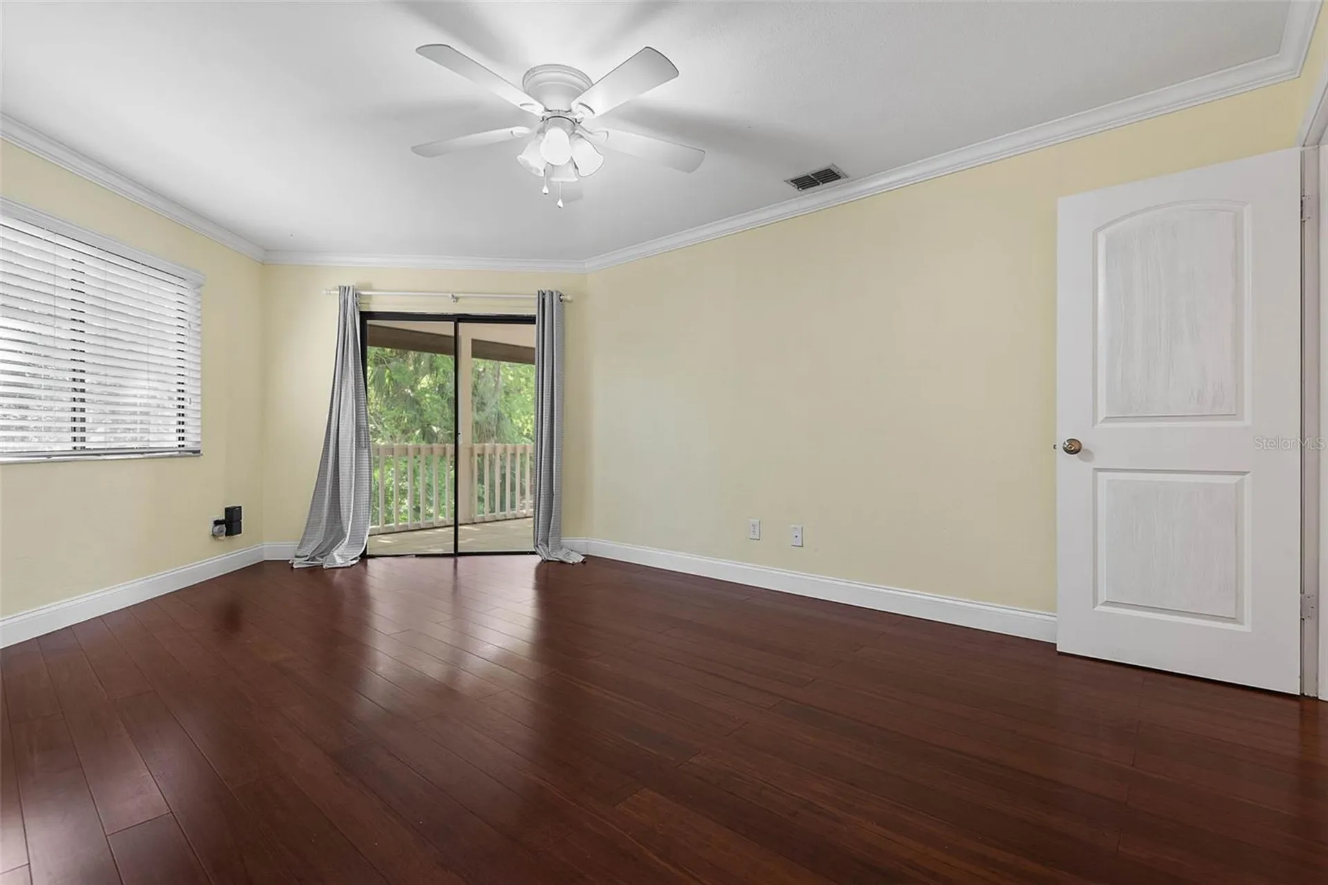8 Oakmont Court Palm Coast FL 32137