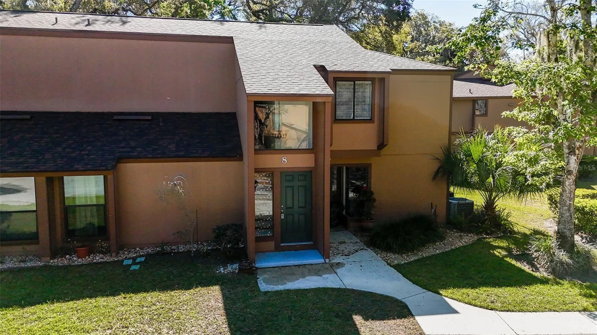 8 Oakmont Court Palm Coast FL 32137