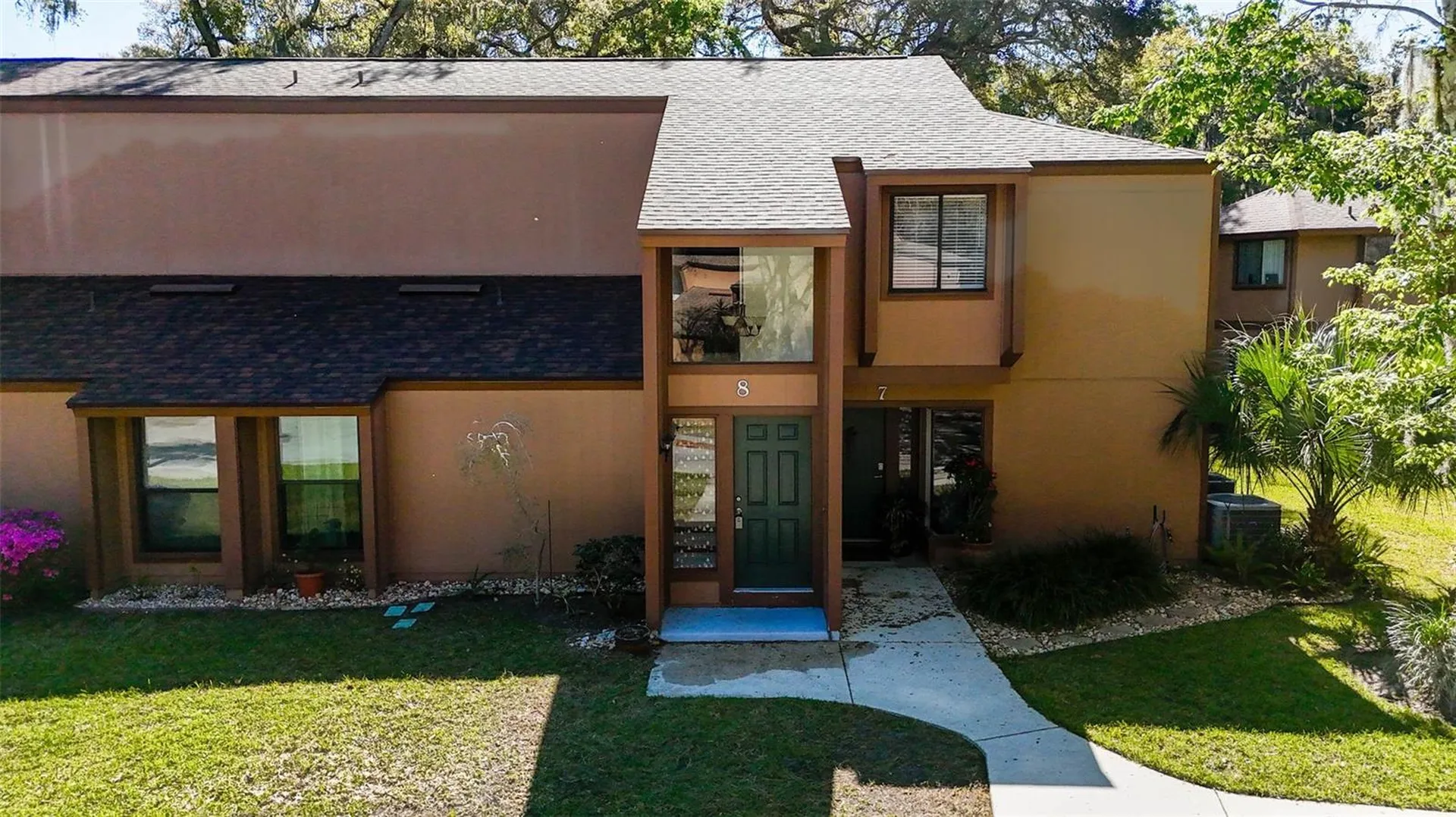 8 Oakmont Court Palm Coast FL 32137