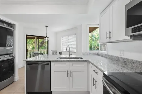 8 Oakmont Court Palm Coast FL 32137