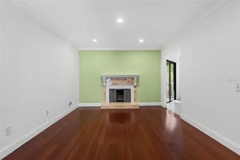 8 Oakmont Court Palm Coast FL 32137