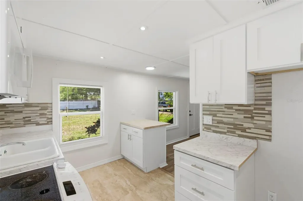 3241 Laurel Avenue Clearwater FL 33762
