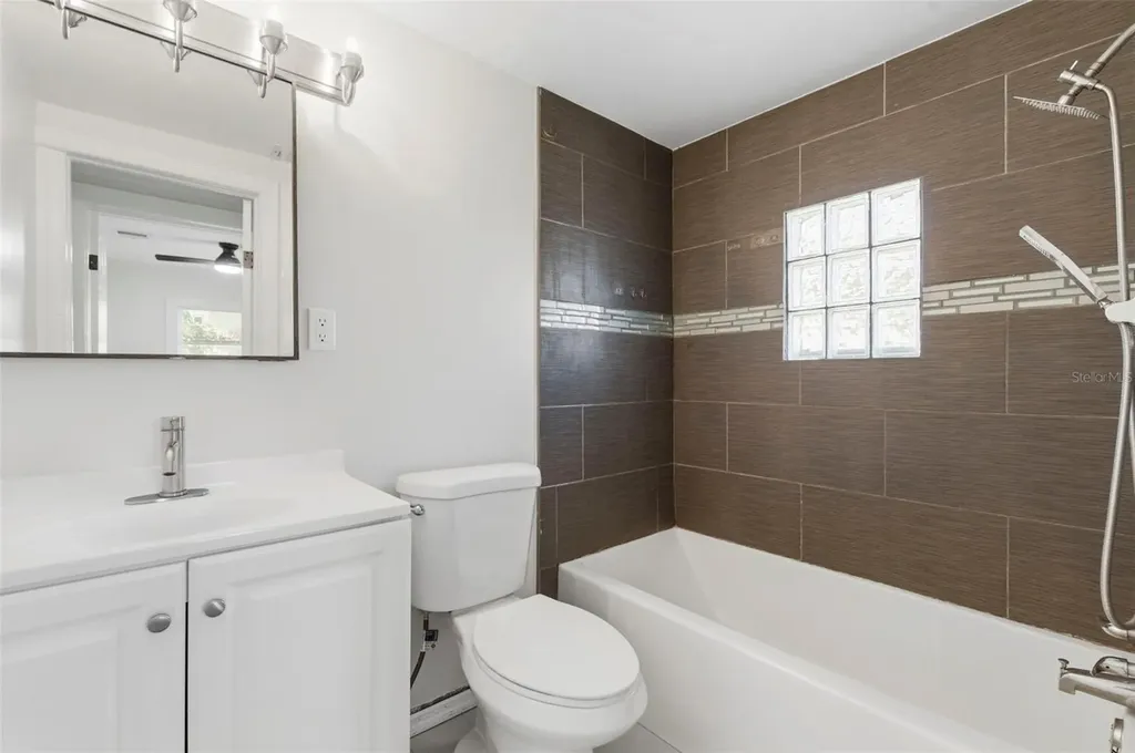 3241 Laurel Avenue Clearwater FL 33762