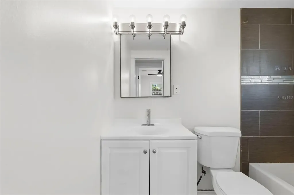3241 Laurel Avenue Clearwater FL 33762