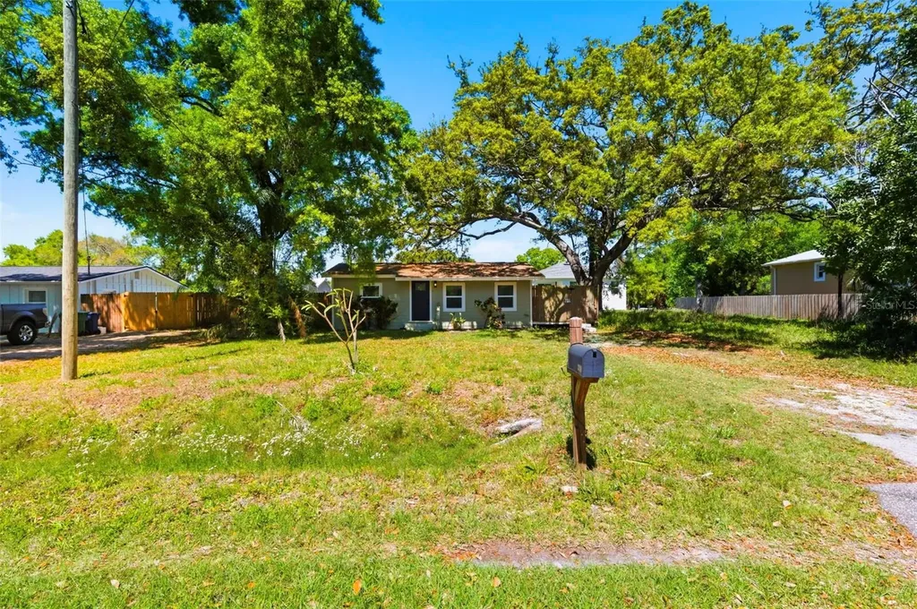 3241 Laurel Avenue Clearwater FL 33762