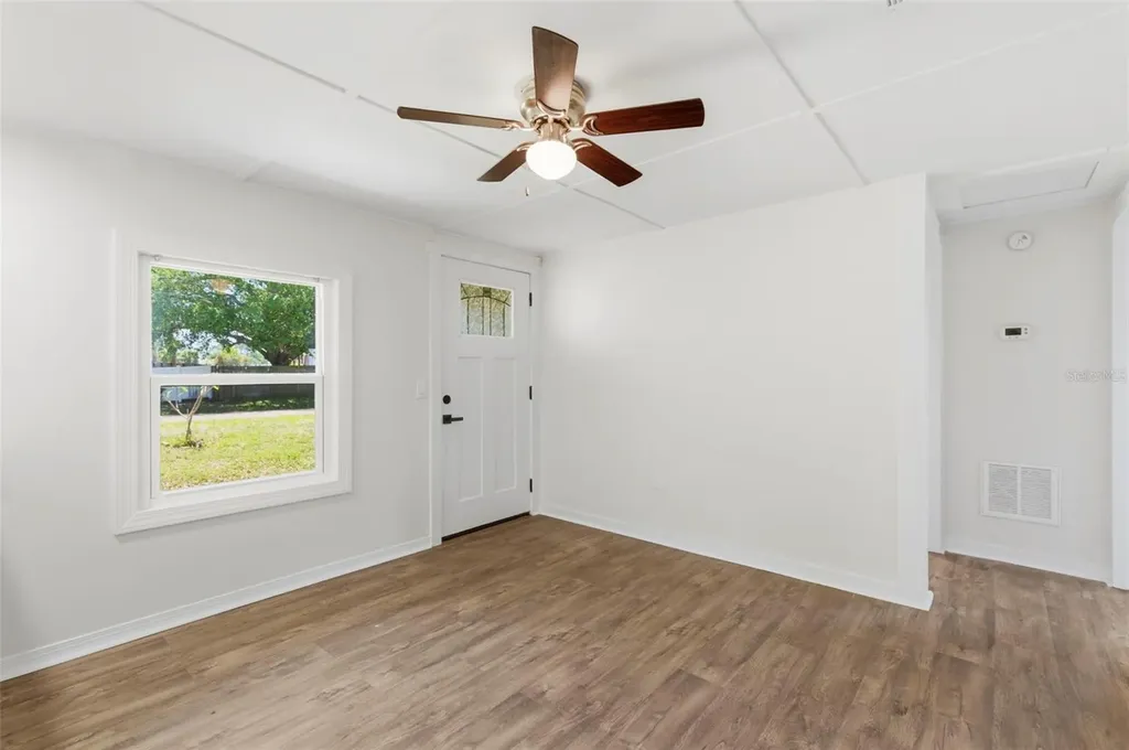 3241 Laurel Avenue Clearwater FL 33762
