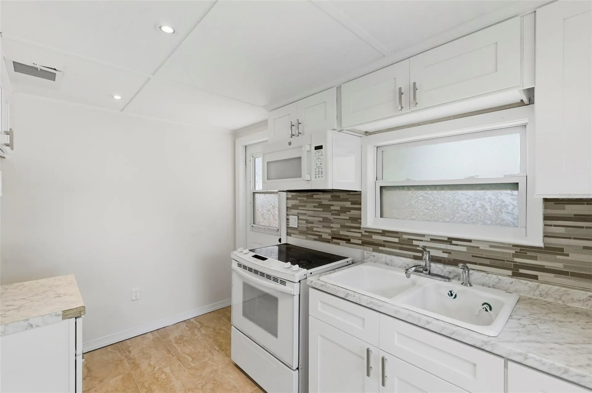3241 Laurel Avenue Clearwater FL 33762