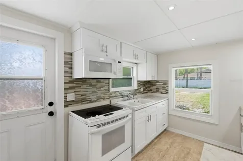 3241 Laurel Avenue Clearwater FL 33762