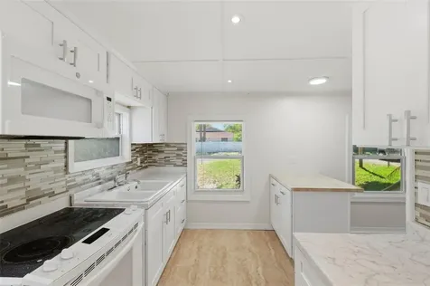 3241 Laurel Avenue Clearwater FL 33762