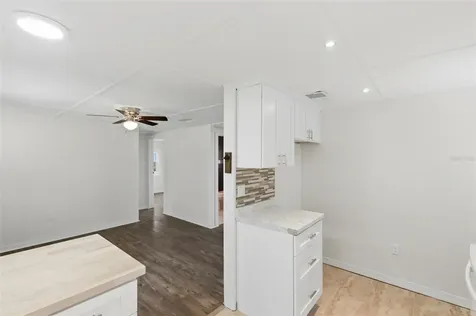 3241 Laurel Avenue Clearwater FL 33762