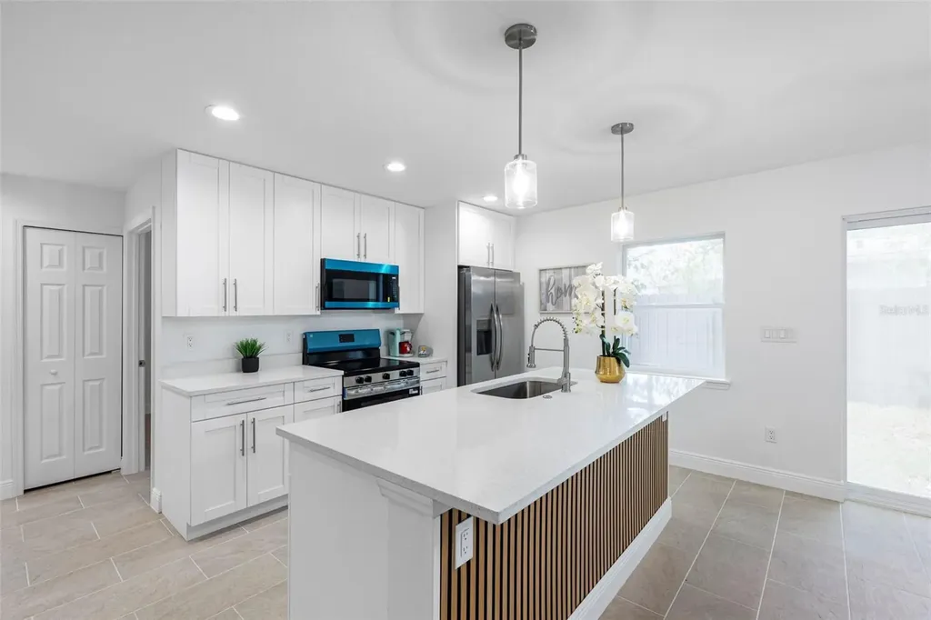 2405 E 23rd Avenue Tampa FL 33605