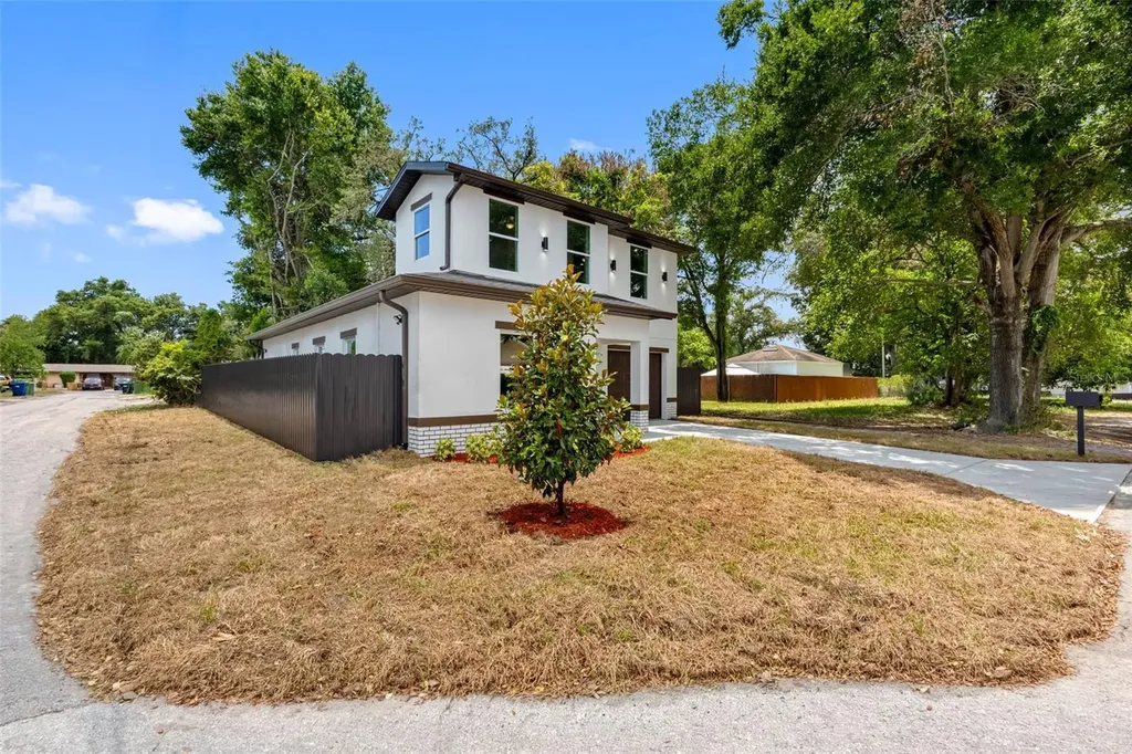 2405 E 23rd Avenue Tampa FL 33605