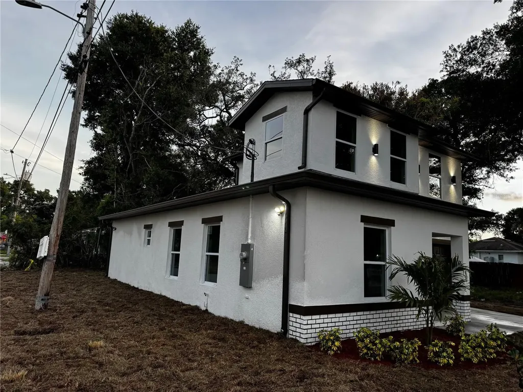 2405 E 23rd Avenue Tampa FL 33605
