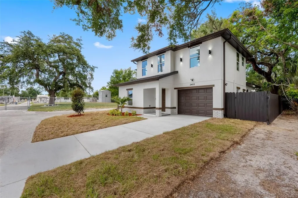 2405 E 23rd Avenue Tampa FL 33605