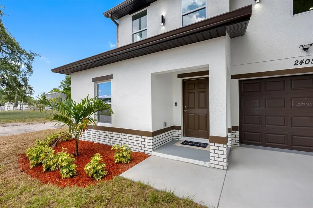 2405 E 23rd Avenue Tampa FL 33605