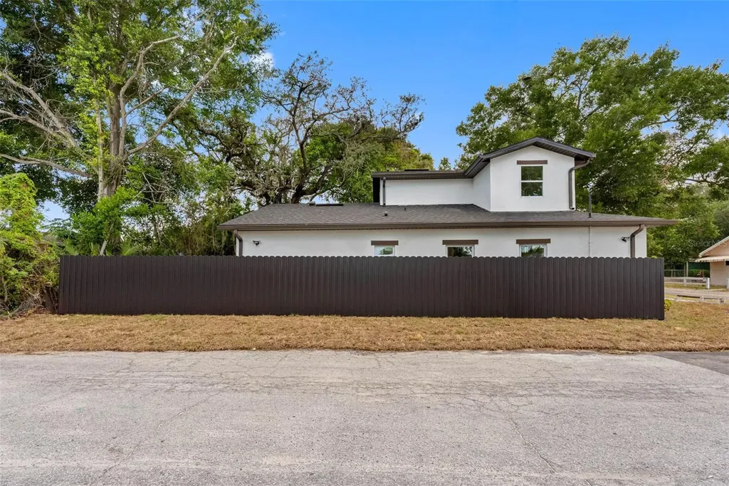 2405 E 23rd Avenue Tampa FL 33605