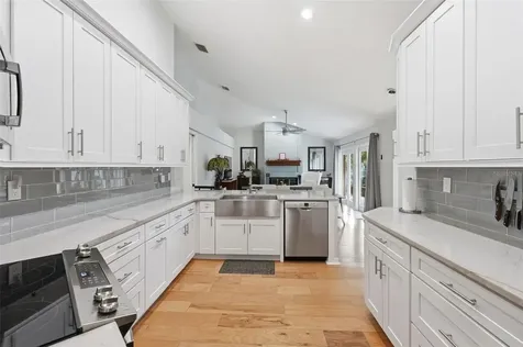 11767 Ashley Court Seminole FL 33772
